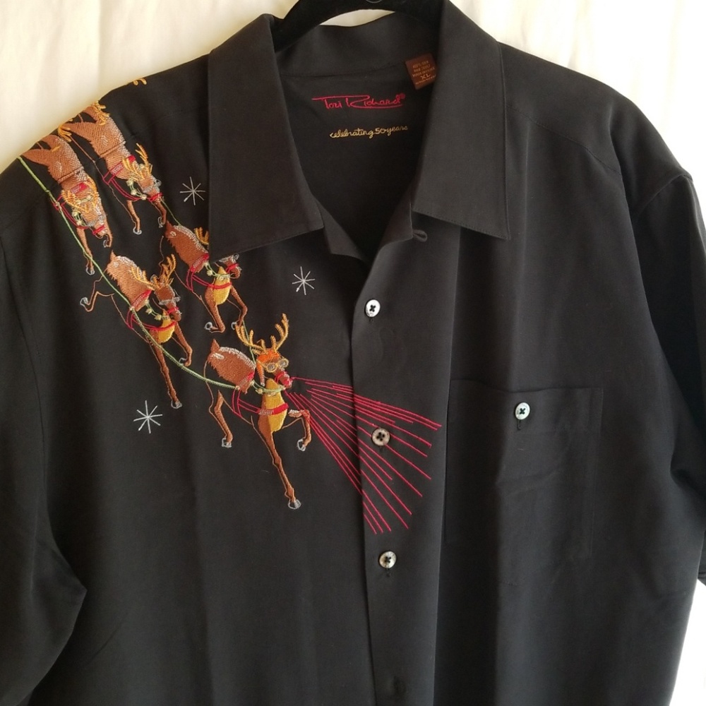 Tori Richard Christmas button down
